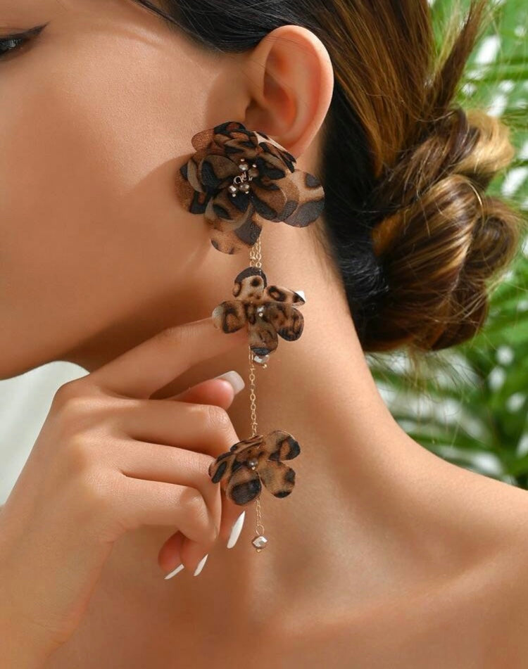 Elegant Leopard Ladies Fashion Fabric Flower Long Earrings Suitable for all Daily Wear Jewelry Accessories