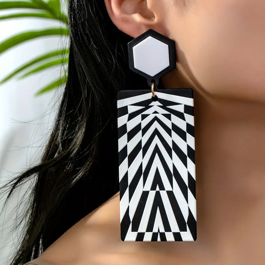 Black & White Chic Zebra Stripe Acrylic Dangle Earrings Perfect For Parties, Birthdays & Casual Wear Jewelry