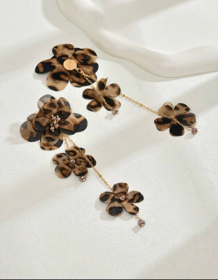 Elegant Leopard Ladies Fashion Fabric Flower Long Earrings Suitable for all Daily Wear Jewelry Accessories