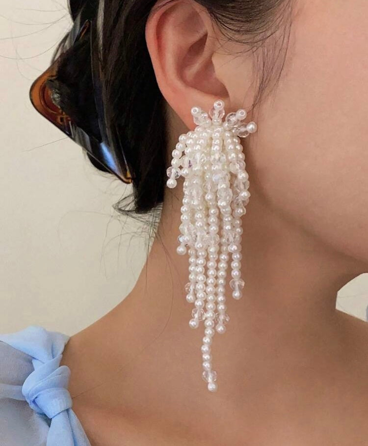 Nice Pearls and Elegant Beaded Long Dangling Tassel Earrings Exquisitely Handcrafted Made w Glamorous and Sophisticated Design Touch for Woman Accessories