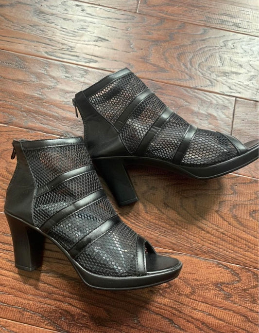 Black Hot Fashion Open Toe Fish Net Look Heels Statement Booties