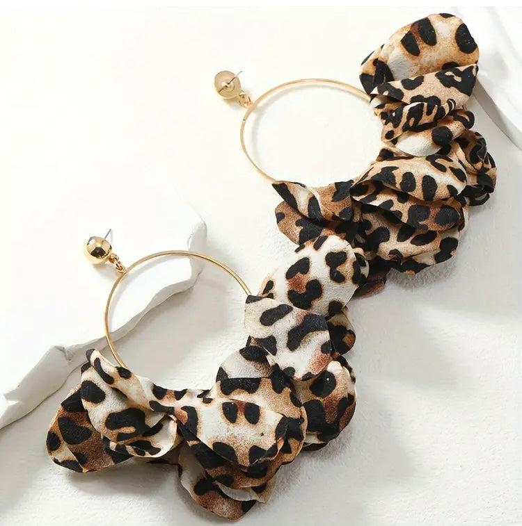 Hoop Dangling Bohemian & Chic Style Glamour Print Floral Drop Earrings Fashion Statement Jewelry Accessory