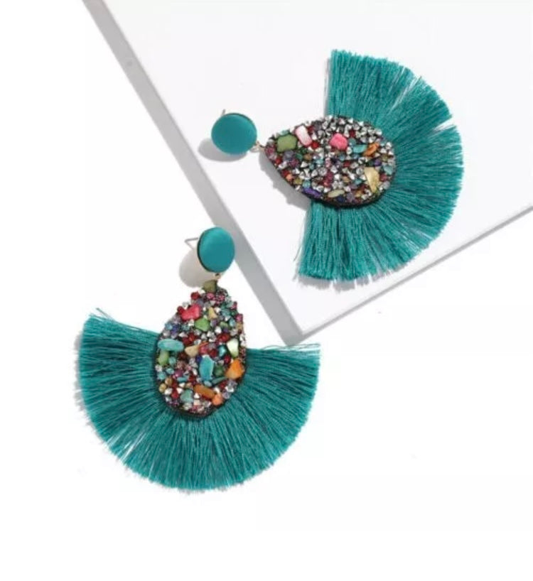 Cute Gurl Rhinestone Tassel Beautiful Crystal Decor Featuring Drop Earrings for Women’s