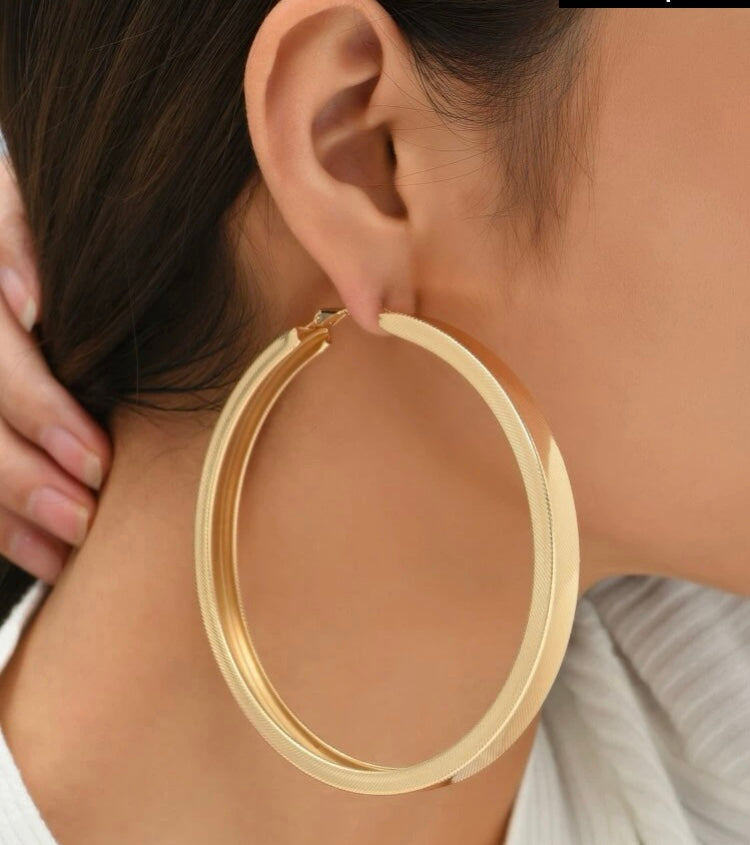 Golden Big Hobo Hoop Earrings for Everything Wear Accessories for Ladies w Fashionable Style