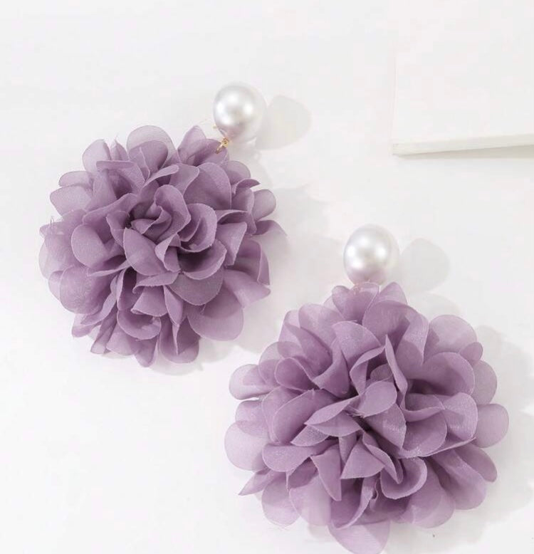 Cream Ivory Fashionable Summer Fall Spring Faux Pearl Snowflake Tulle Lace Big Flower Stud Earrings for Women. It’s Fancy Season Jewelry Accessories