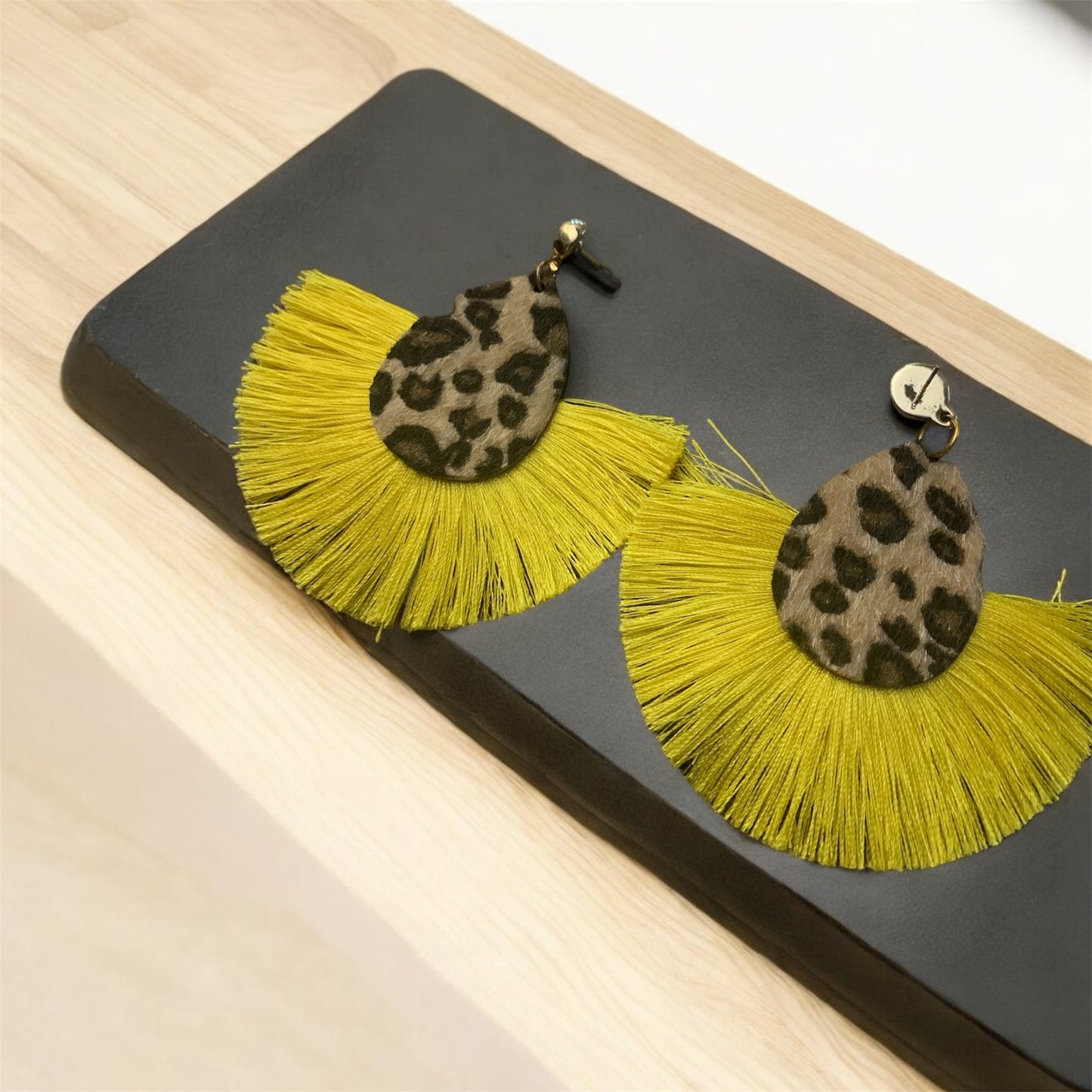 Classy Cheetah Girl Tassel Drop Earrings Bohemian Style Fan-Shaped Earrings for Women Accessories