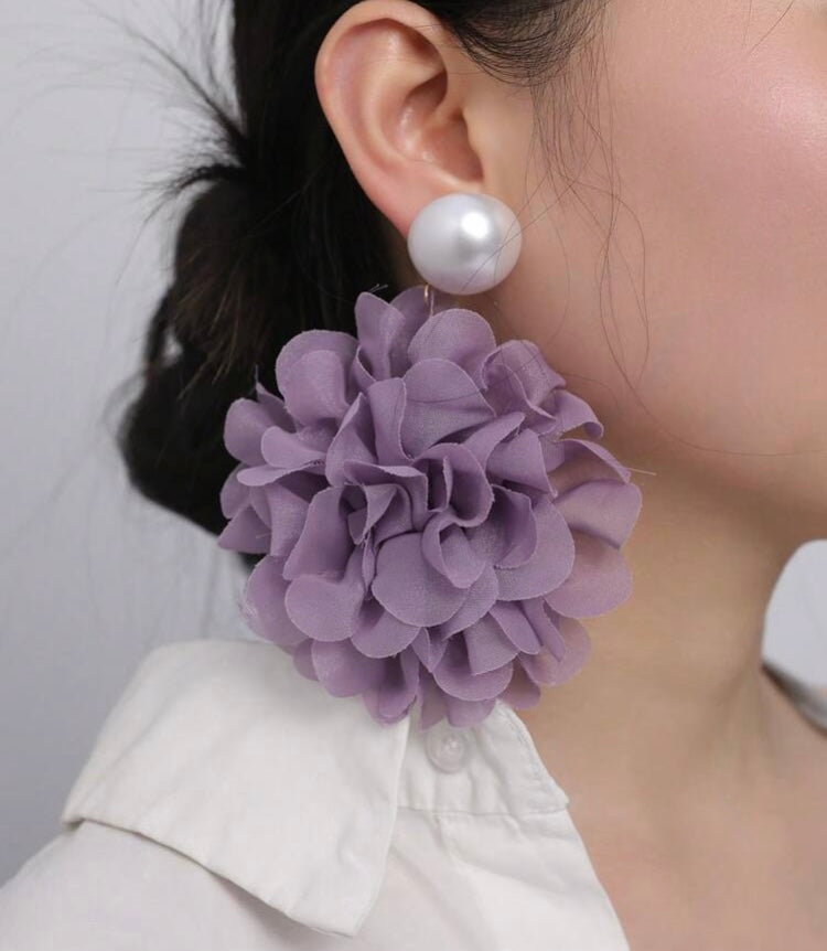 Cream Ivory Fashionable Summer Fall Spring Faux Pearl Snowflake Tulle Lace Big Flower Stud Earrings for Women. It’s Fancy Season Jewelry Accessories