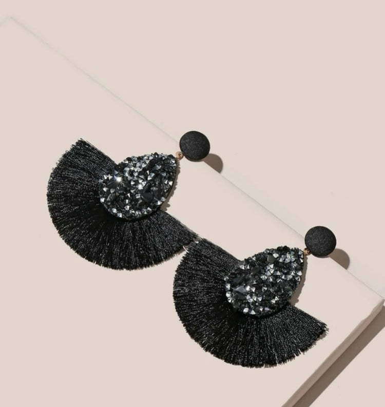 Cute Gurl Rhinestone Tassel Beautiful Crystal Decor Featuring Drop Earrings for Women’s