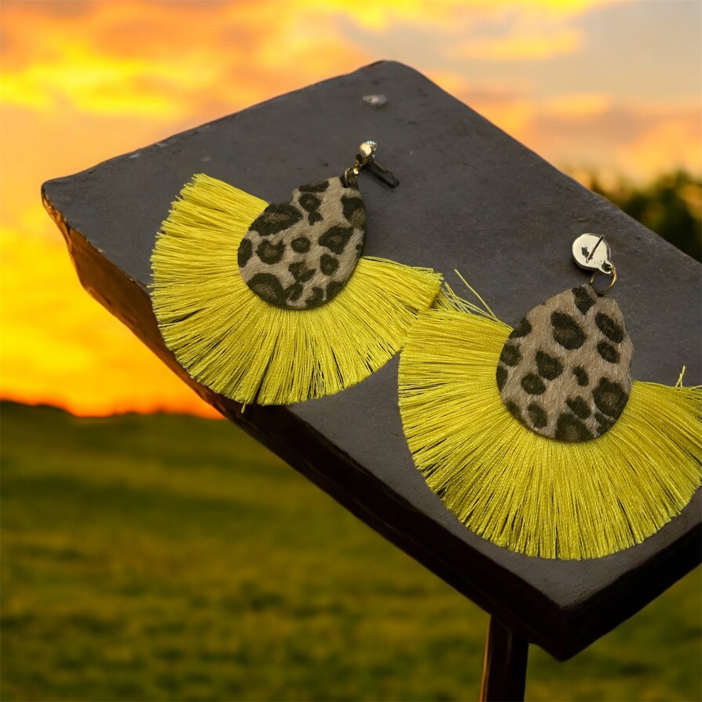 Classy Cheetah Girl Tassel Drop Earrings Bohemian Style Fan-Shaped Earrings for Women Accessories