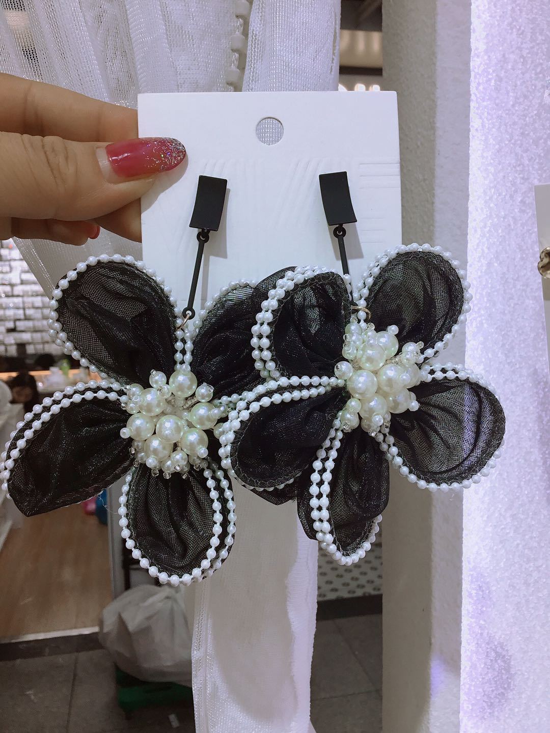 Black Needle Lace Flower Style Artificial Pearl Eardrop Fashion Earrings