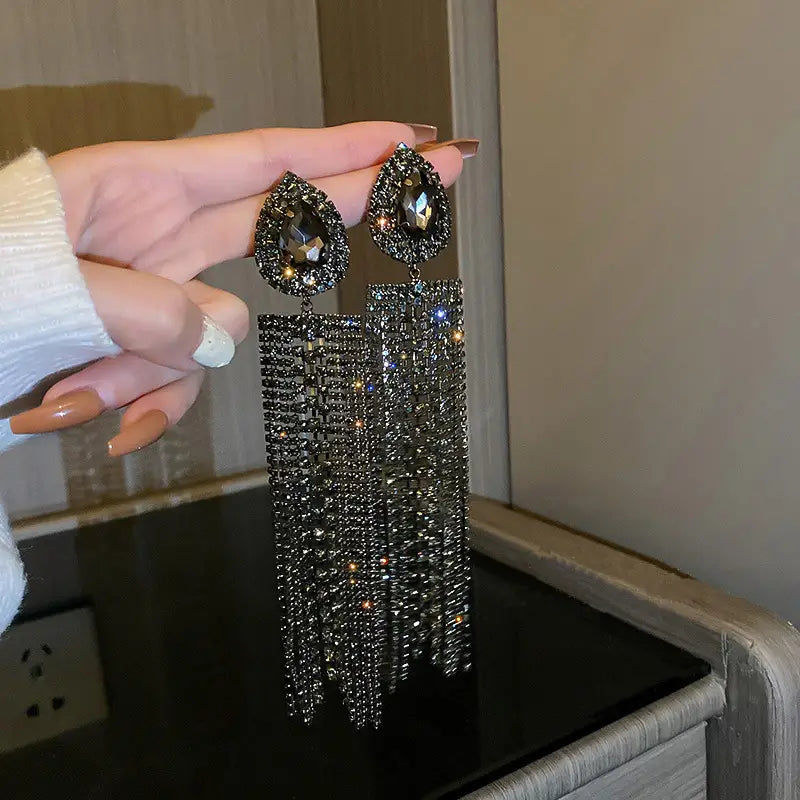 Elegant Diva Glam Shimmery Rhinestone Long Tassel Drop Earrings Chandelier Dangle Earring Accessories